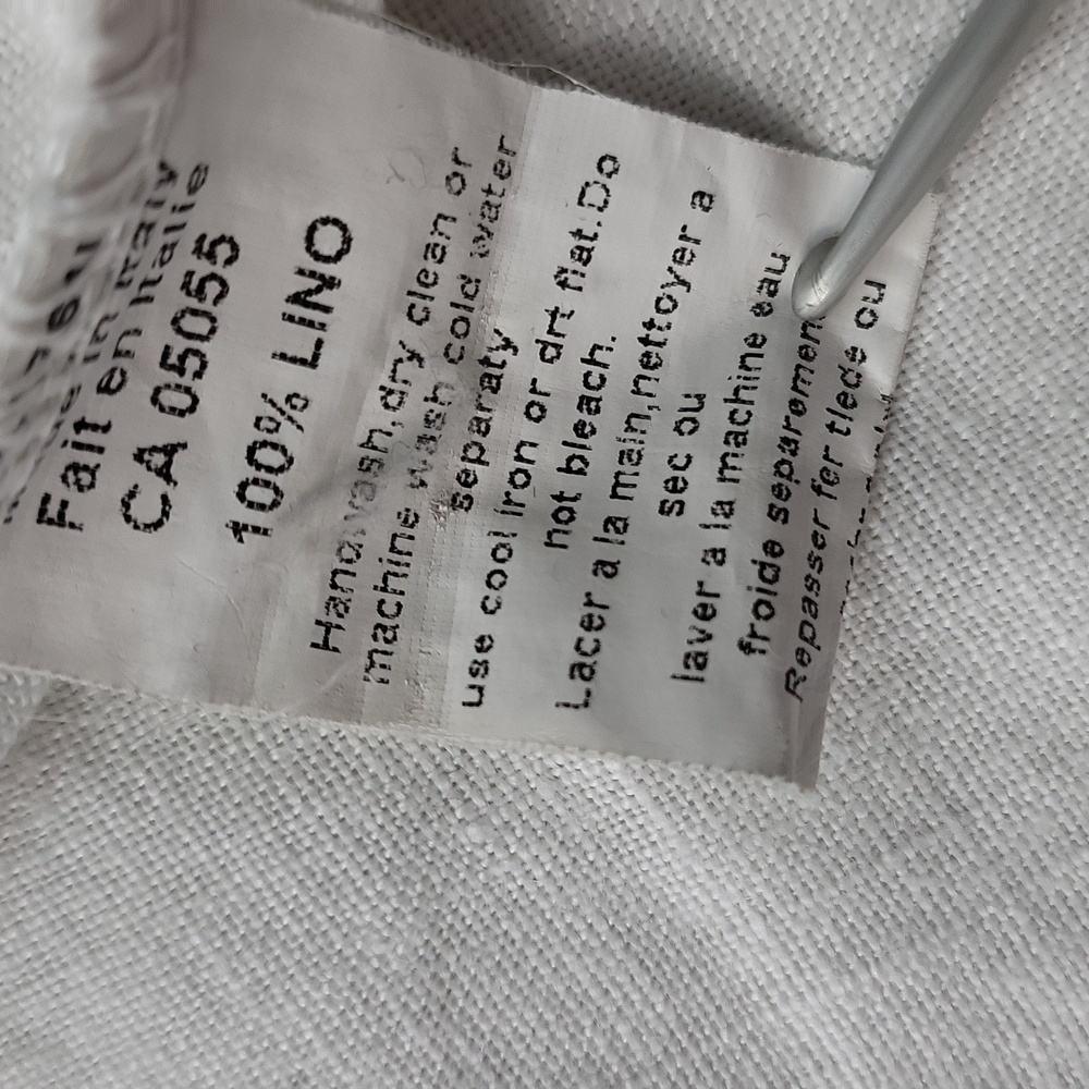 Breathable White V-Neck Linen Shirt, 3/4 Sleeves - Picture 4 of 5